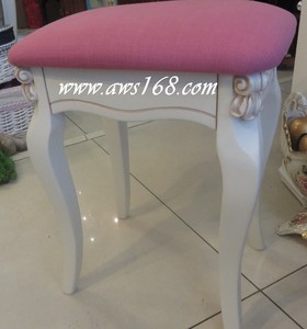 粉紅復古奢華小化妝椅